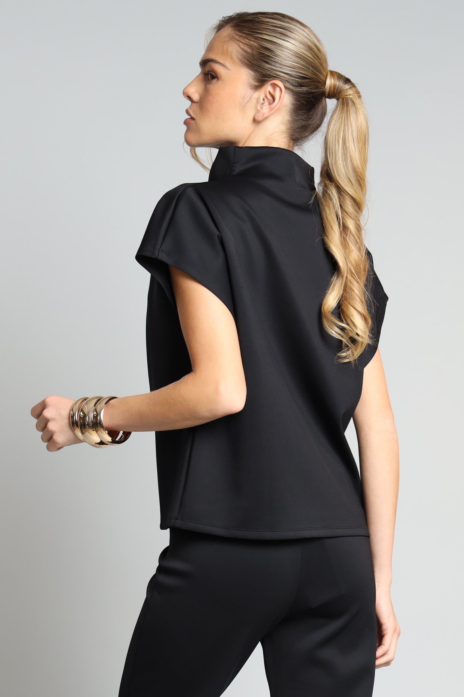 Scuba Cowlneck Top