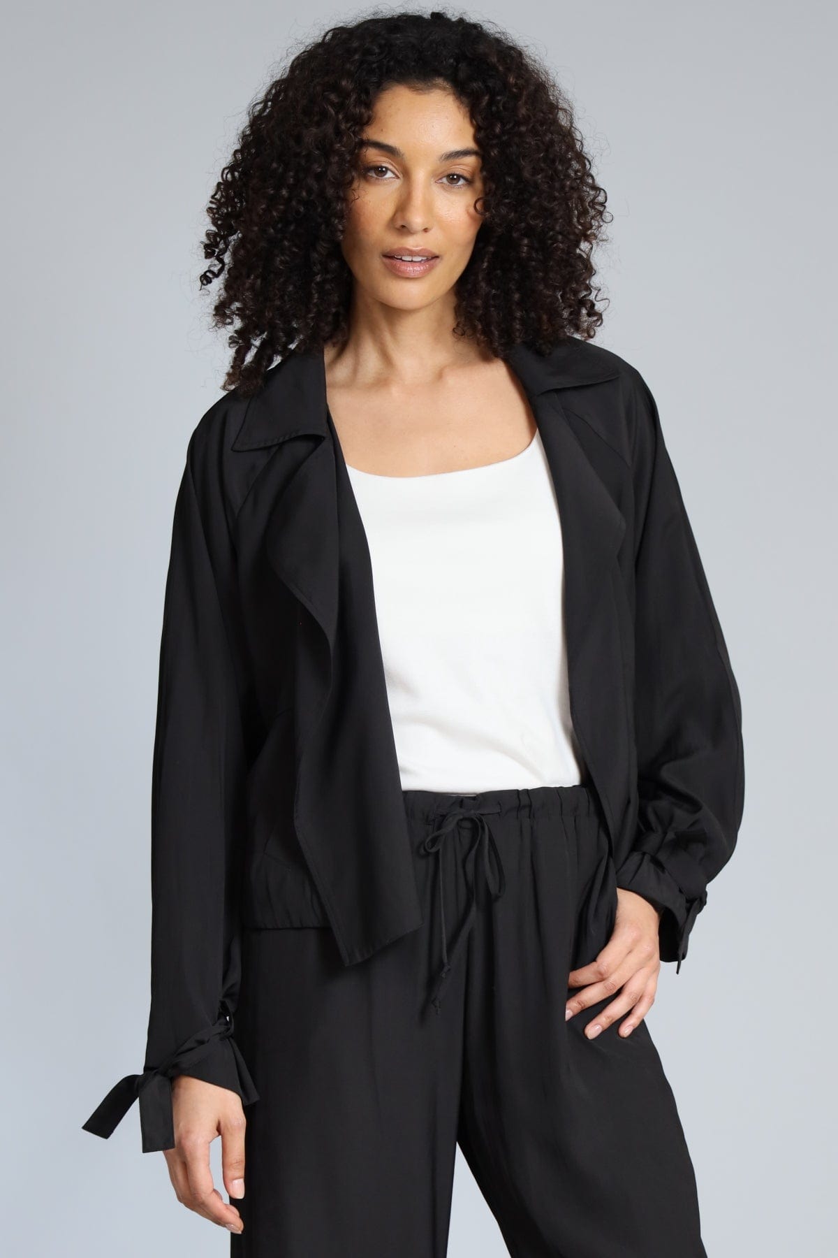No Closure D-Satin Trench