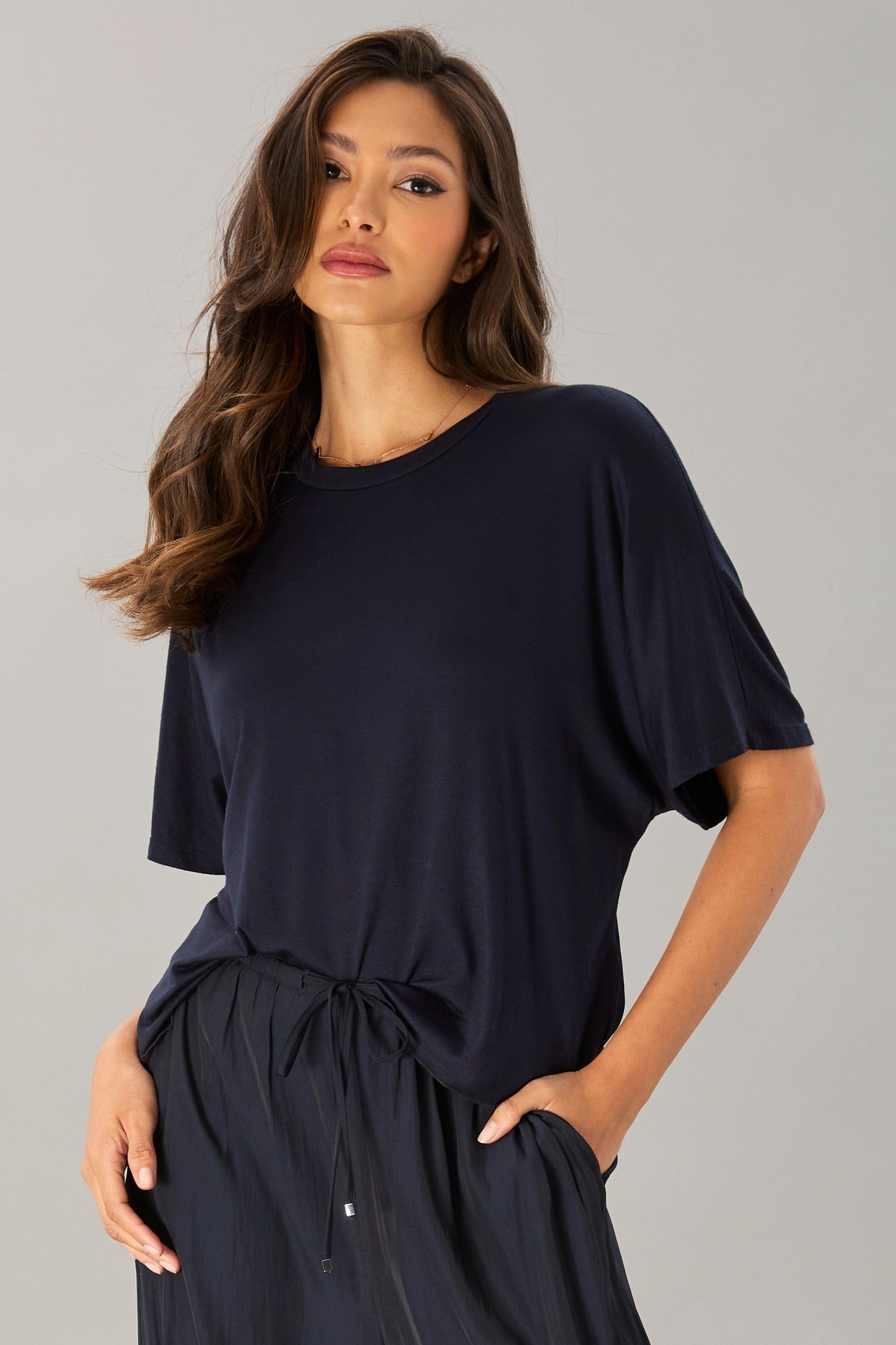 Hybrid Crew Neck T-shirt