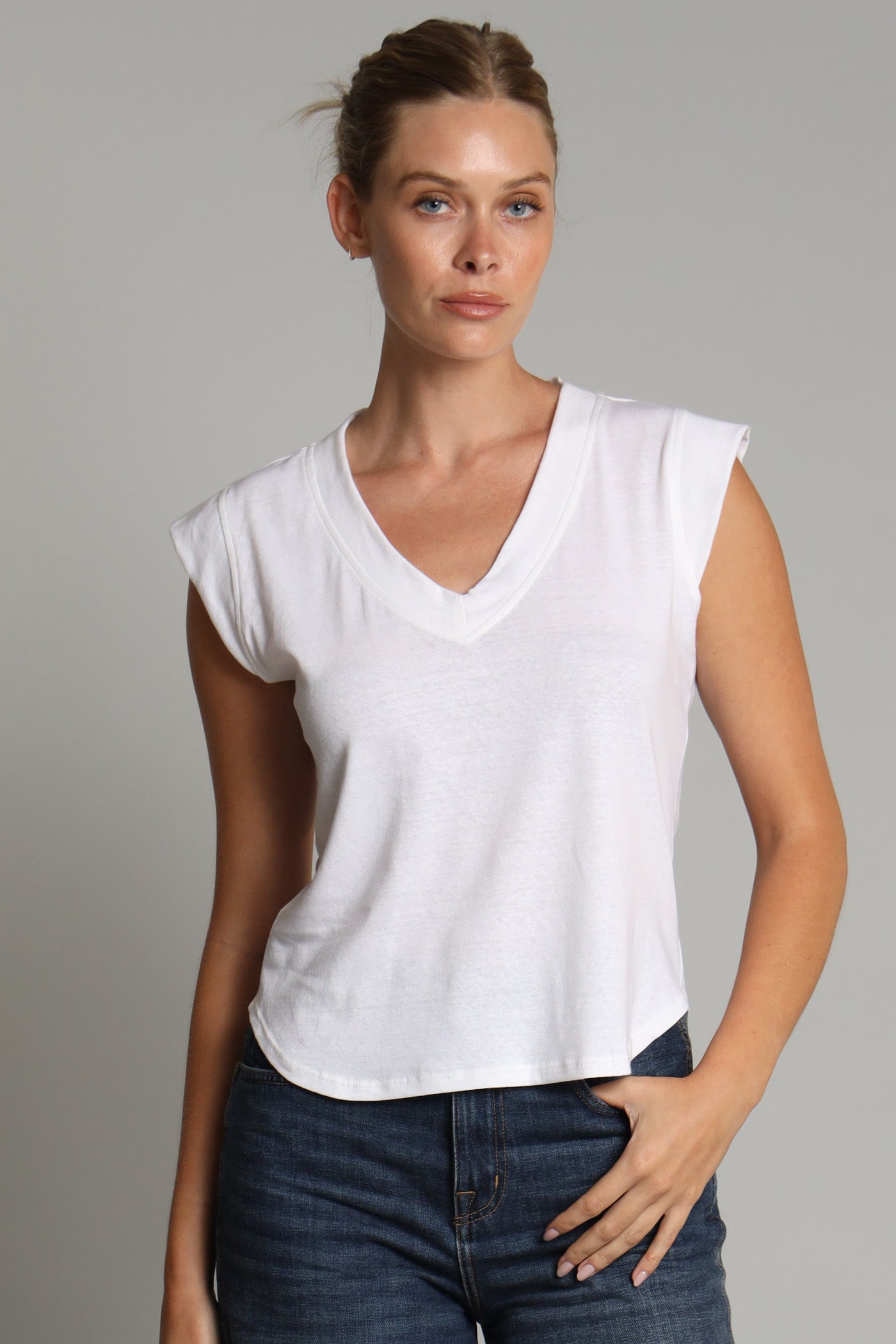 Slub Cotton V-nk Tee