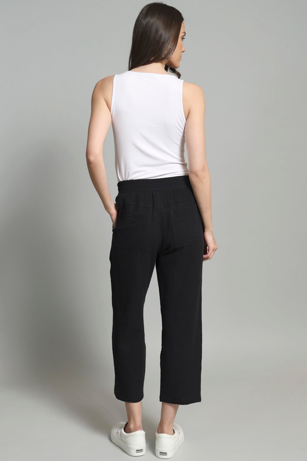 Pucker Gauze Cropped Jogger