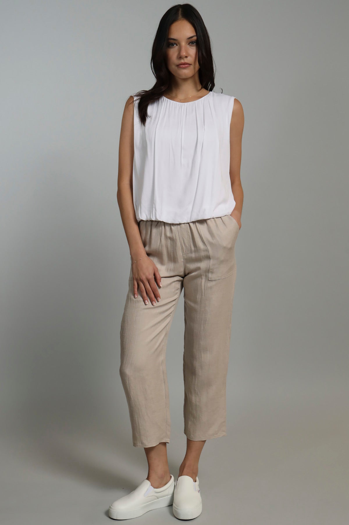 Linen / Supro Pull On Cropped Pant