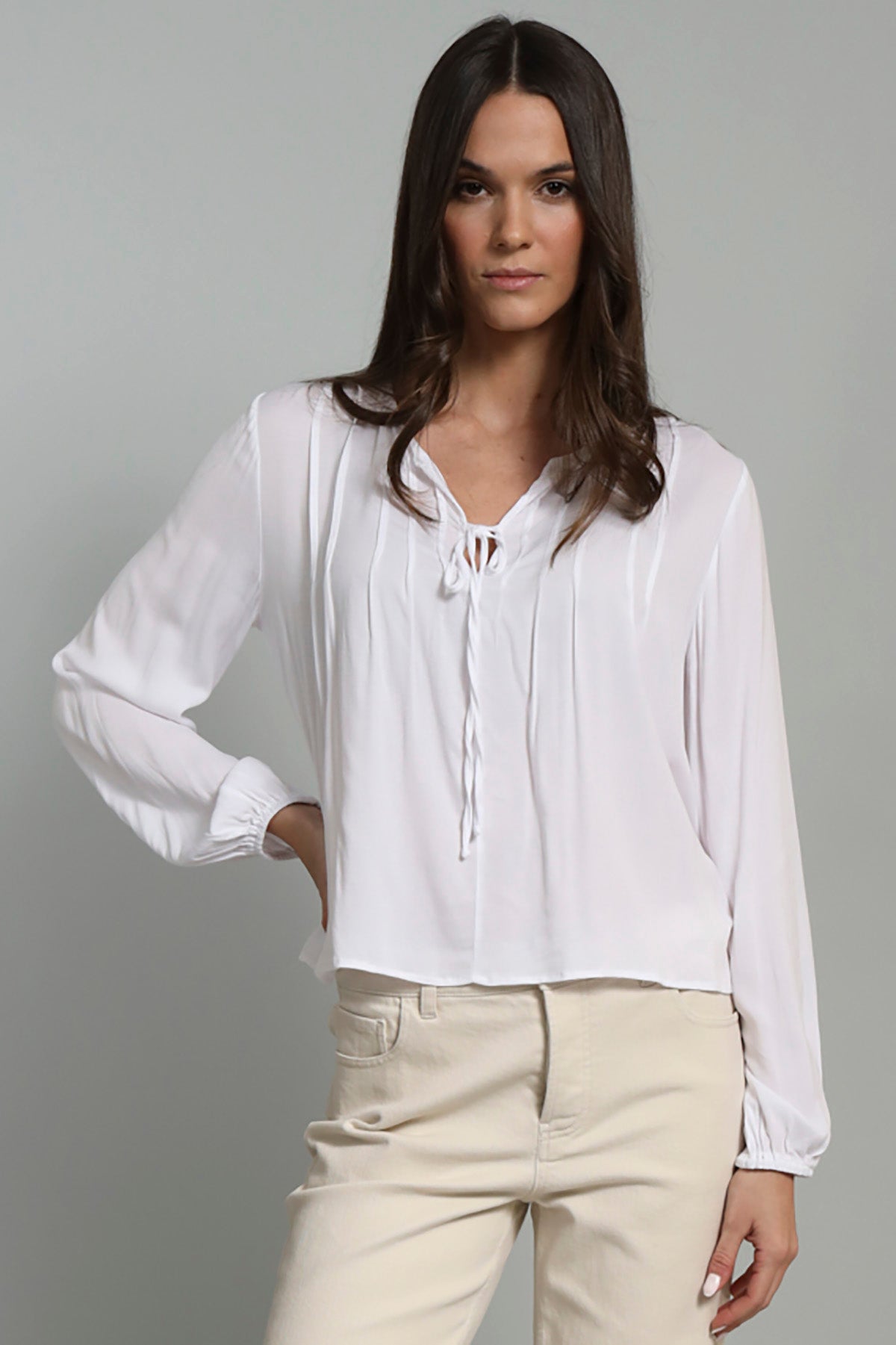 Yummy crepe pintuck blouse