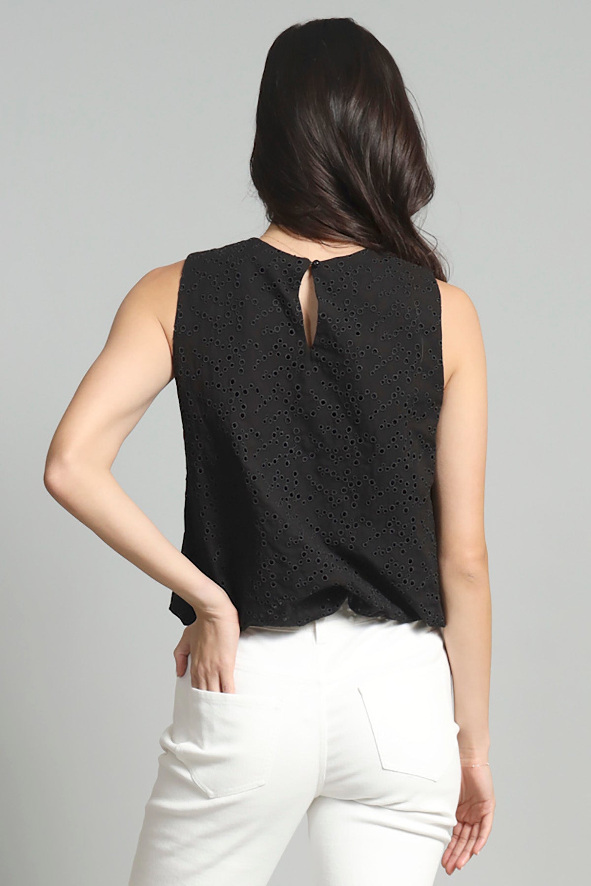 Eyelet Bubble Tank